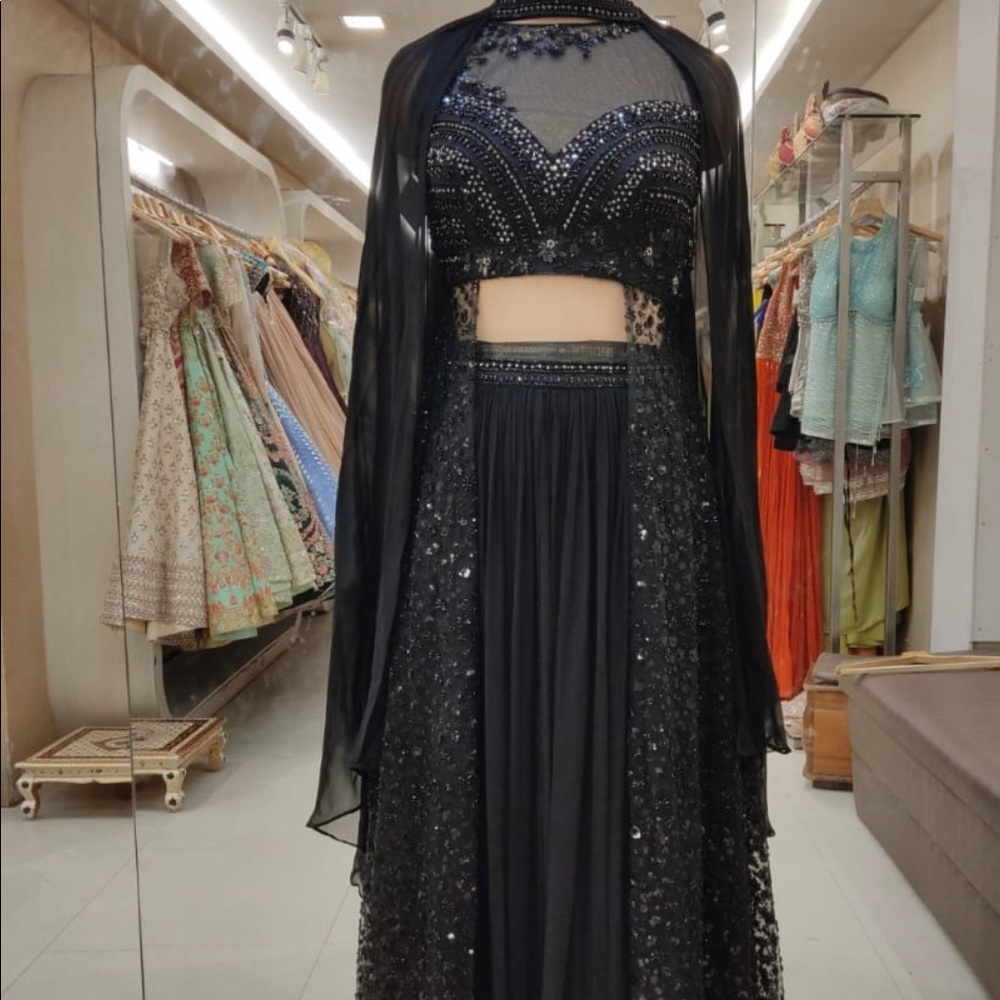 Black lehenga with duppata